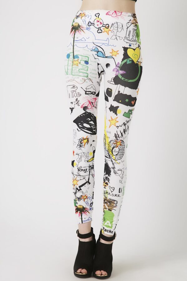 Fashion Leggings กางเกงเลกกิ้งขาสามส่วนลายกราฟฟิติ - สีขาว+ดำ - Image 3