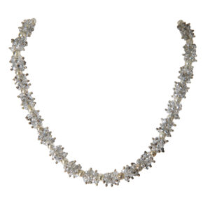 AllMerry Fashion Necklace สร้อยคอลูกปัดคริสตัลขาวใสเหลือบเงิน ร้อยปลายริบบิ้นเทาอ่อน