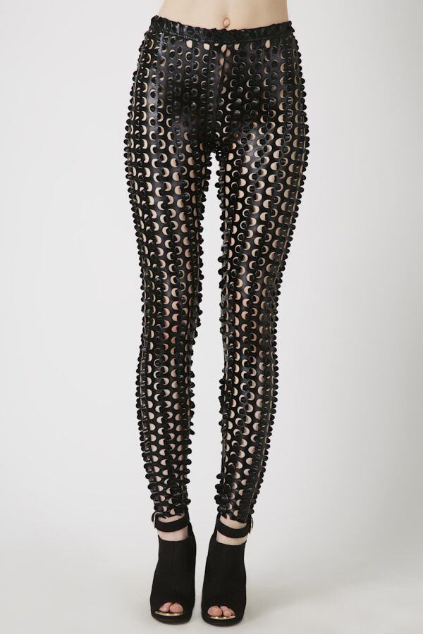 Fashion Leggings กางเกงเลกกิ้งขายาวลายโฮลส์ - สีดำ - Image 3